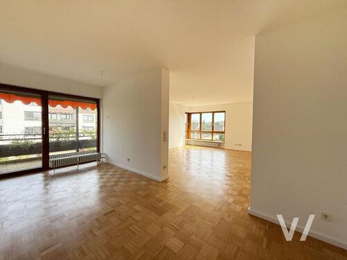 Foto - Erstbezug nach Sanierung! Großzügige 3-Zimmer-Wohnung am Saarbrücker Rotenbühl