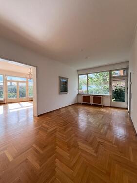 Foto - Renovierte helle 135 m² Wohnung mit Altbaucharme.