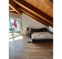 Helle 2,5-Zimmer-Wohnung mit Balkon in ruhiger Lage von Holzmaden