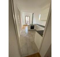 Helle und Offene 2,5-Zimmer-Wohnung mit Balkon und EBK in Mitte - Berlin