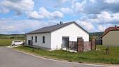Foto - Neuwertiger Bungalow mit Garage, Carport und großzügigem Grundstück in Kirchahorn