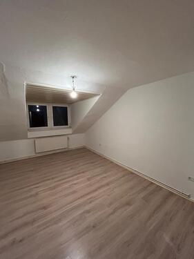 Foto - 2.5 Zimmer Dachgeschoßwohnung in Ludwigshafen am Rhein