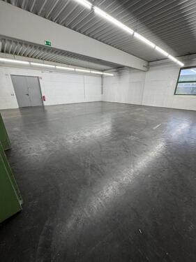 Foto - Stellplätze & Lagerflächen von 1 -200 qm in Bamberg zu vermieten!