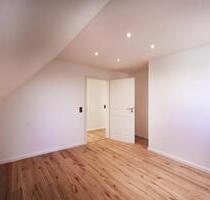 Maisonettewohnung auf 150 m² Wohnnutzfläche mit zwei Süd-Balkonen - Augsburg Haunstetten-Siebenbrunn