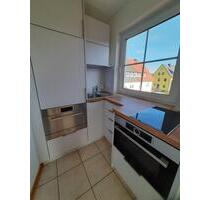 Ruhige 2.-OG-Wohnung mit Stellplatz & Einbauküche - Selb