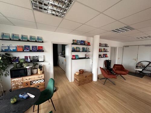 Foto - Helle Bürofläche Studio Attelier, 3 Räume mit Teeküche, 80 m²