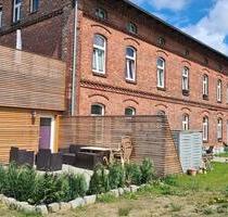 Großzügige 4-Zimmer-Etagenwohnung mit großer Dachterrasse & Stellplatz – Tessin