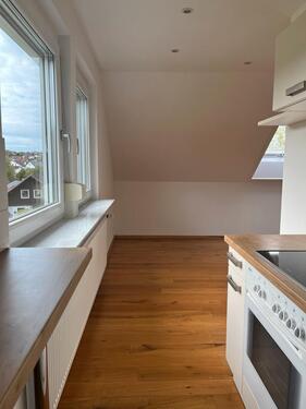 Foto - Lichtdurchflutete Dachgeschosswohnung mit Blick ins Grüne