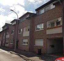 1,5 Zimmer EG-Wohnung incl.Single-Einbauküche,Keller,Trockenraum - Würselen