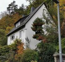 Bad BerneckLkrs. Bayreuth Wohnhaus in schöner Hanglage am Waldr - Bad Berneck im Fichtelgebirge