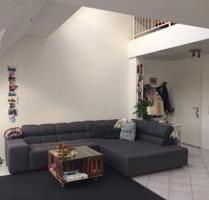 Lichtdurchflutete Maisonettewohnung mit Galerie und Einbauküche - Kirchheim an der Weinstraße