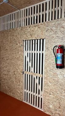 Foto - Lagerraum geschützt trocken ebenerdig befahrbar Self Storagew