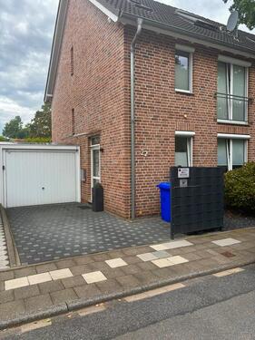 Foto - *Gepflegte Doppelhaushälfte mit Garten, Garage & Stellplatz*
