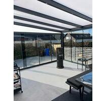 Kernsaniertes Zweifamilienhaus mit Wintergarten in Mutlangen