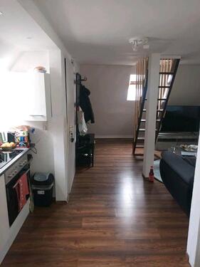 Foto - vermiet eine 2,5 Zimmer Wohnung,mit Einbauküche zum abkaufen.