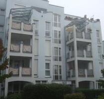 In ruhiger Ortsrandlage von ES-Zollberg! 2 Zimmer mit Balkon - Esslingen am Neckar Pliensauvorstadt