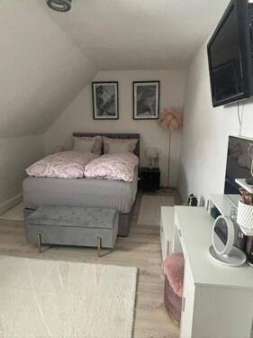 Foto - 2 Zimmer Dachgeschosswohnung mit Balkon zum 01.06.2026