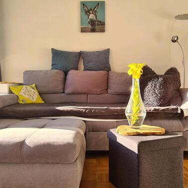 Foto - Wohnung mit moderner Möbelierung