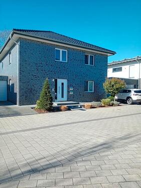 Foto - E.G. Wohnung im 2 Familienhaus mit Garage zu vermieten