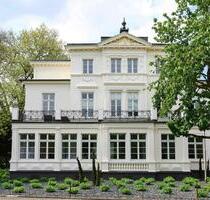 Offener Arbeitsplatz Halbzeit: Historische Villa trifft moderne Arbeitswelt - Brühl