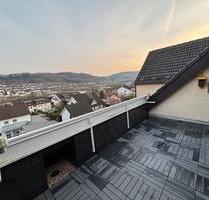 Renovierte 2-Zimmer-Wohnung mit Loggia & Garage - Plettenberg