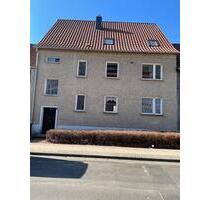 Sanierungsbedürfiges Mehrfamilienhaus als Kapitalanlage - Strasburg (Uckermark)