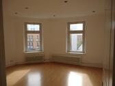 Foto - wg-taugliche 4-Zi-Whg in Denkmal-Altbau, große Küche, Nähe Exer