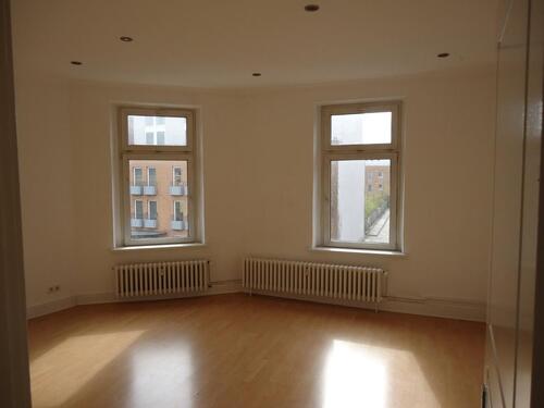 Foto - wg-taugliche 4-Zi-Whg in Denkmal-Altbau, große Küche, Nähe Exer