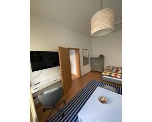 Vermietete und möblierte 1-Raum-Wohnung mit Balkon und Stellplatz - Chemnitz Altendorf