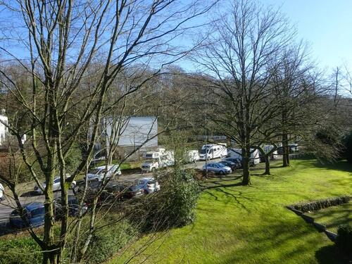 Foto - Helle 3,5-Zimmer-Wohnung m. 2 Balkons u.Garage v. privat bezugsfr