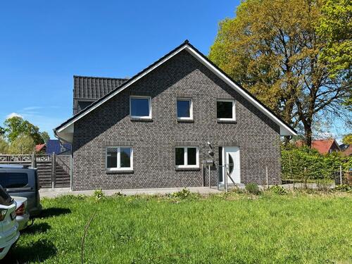 Foto - Moderne Familienfreundliche DHH in Augustfehn zu vermieten