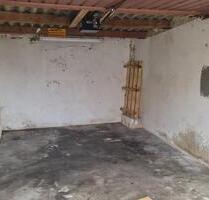 Springe Zentrum Garage mit Strom und Stellplatz zu vermieten