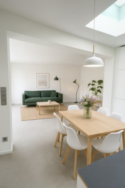 Foto - Moderne sanierte Wohnung in zentraler Lage mit viel Licht