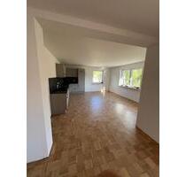 Lichtdurchflutete, frisch sanierte 2-Zimmer-Wohnung - Haßmersheim