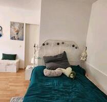 Möbliertes Studio-Apartment mit separater Küche und Balkon - Frankfurt am Main Bonames