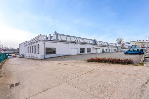 Foto - Halle mit freien Mietflächen, Lagerbox, Start-up Büro, Produktionsfläche