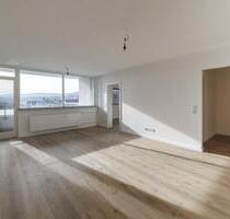 Hochwertig saniert: 2-Zi-Erstbezug mit Feldbergblick, SW-Balkon & - Idstein