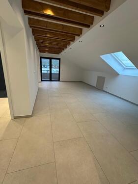 Foto - Exklusive Dachgeschosswohnung in Weinstadt