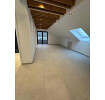 Exklusive Dachgeschosswohnung in Weinstadt