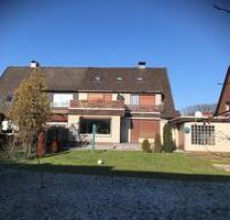 Einfamilienhaus mit 2 Partei - 820,00&nbsp;EUR Kaltmiete, ca.&nbsp; 86,00&nbsp;m&sup2; in Wolfsburg (PLZ: 38448) Alt-Wolfsburg