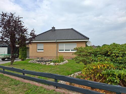 Foto - RESERVIERT freistehendes, saniertes EFH in Hechthausen