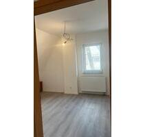 2-Zimmer-Wohnung – frisch kernsaniert in Untertürkheim - Stuttgart Luginsland