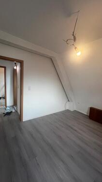 Foto - 2 Zimmer Dachgeschoßwohnung zur Miete in Stuttgart