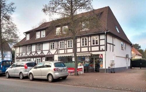 Foto - Mehrfamilienhaus mit Gewerbefläche Vollvermietet