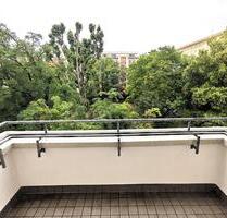 Bezugsfrei + Provisionsfrei + Saniert. 3. OG. Westbalkon. U-Bahn - Berlin Friedrichshain-Kreuzberg