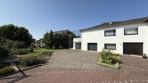 Foto - Großzügiges Einfamilien-Reiheneckhaus mit großem Grundstück in Fe