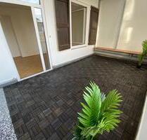 Bezugsfreie 3-Zi.-Wohnung mit Terrasse & Keller in beliebter Lage - Düsseldorf Pempelfort