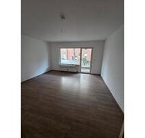 Top Lage 3,5 Zimmer Erdgeschosswohnung mit Balkon u. Einzelgarage - Recklinghausen König Ludwig