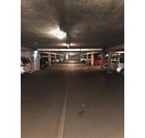 Beim Herbstenhof: Tiefgaragenstellplatz zu vermieten - Tübingen Schönblick / Winkelwiese