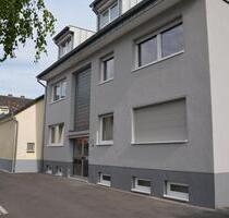schöne 2 Zimmer-Wohnung mit Balkon in Köln-Poll im Grünen